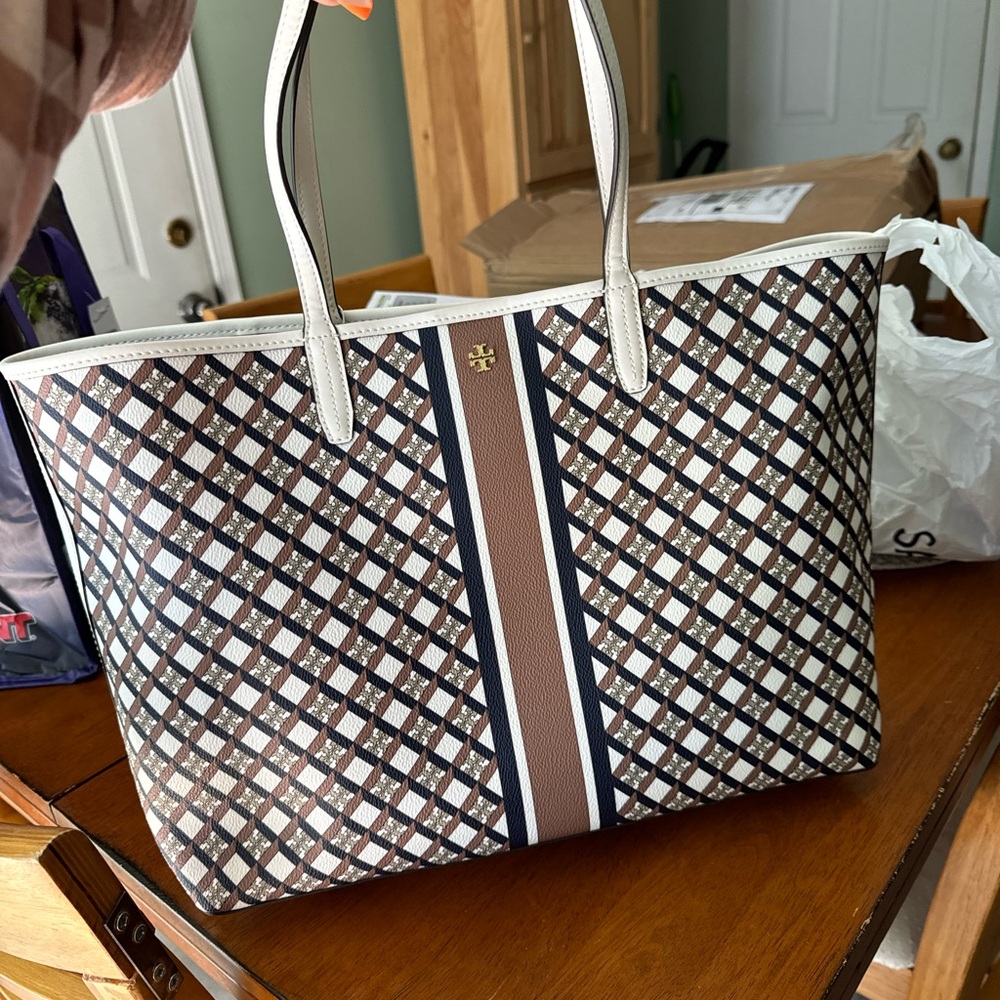 Tory Burch Large Geo Tote